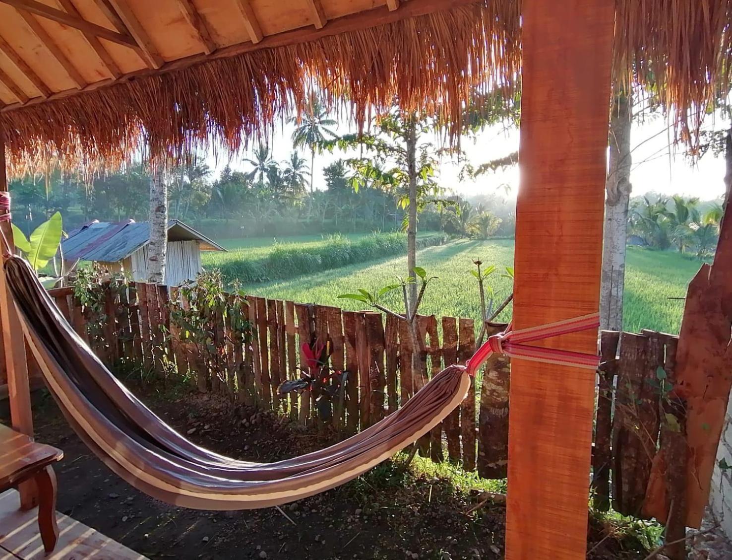 Bunga Maliq Bungalow Lombok 테테바투 객실 사진