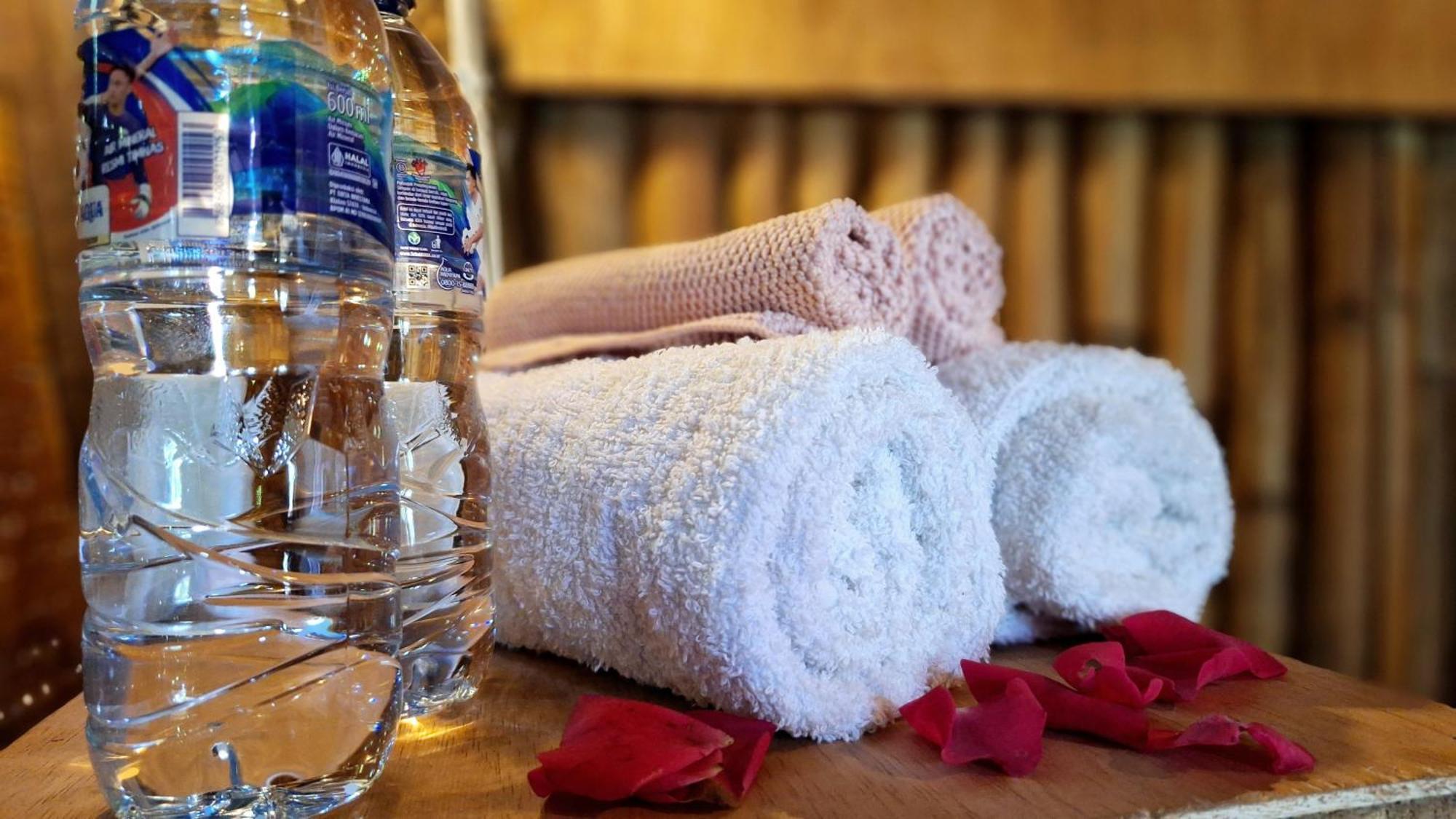 Bunga Maliq Bungalow Lombok 테테바투 외부 사진