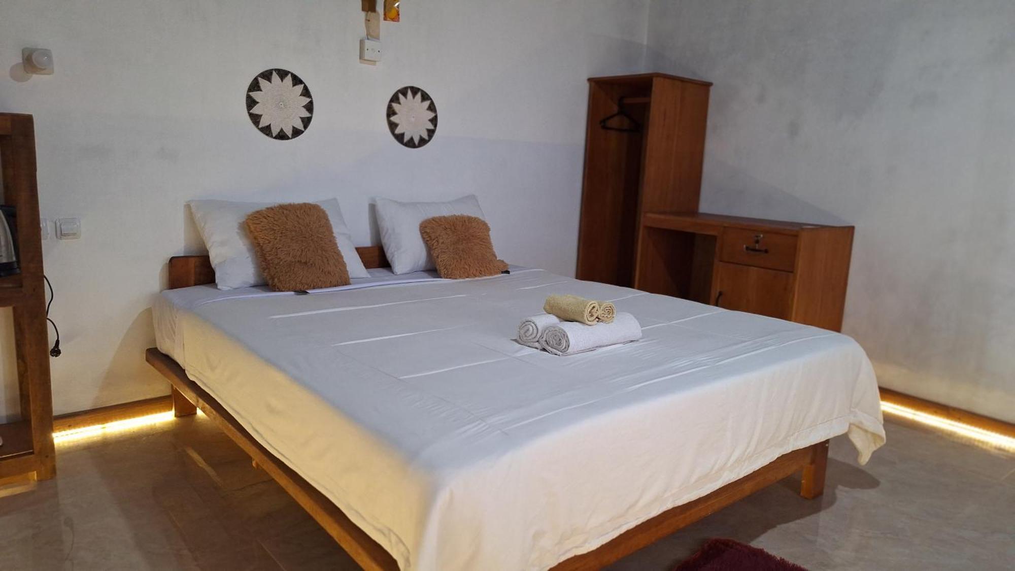 Bunga Maliq Bungalow Lombok 테테바투 외부 사진
